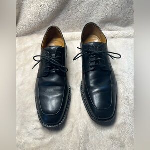 Cole Haan Mens Dress shoes size 10